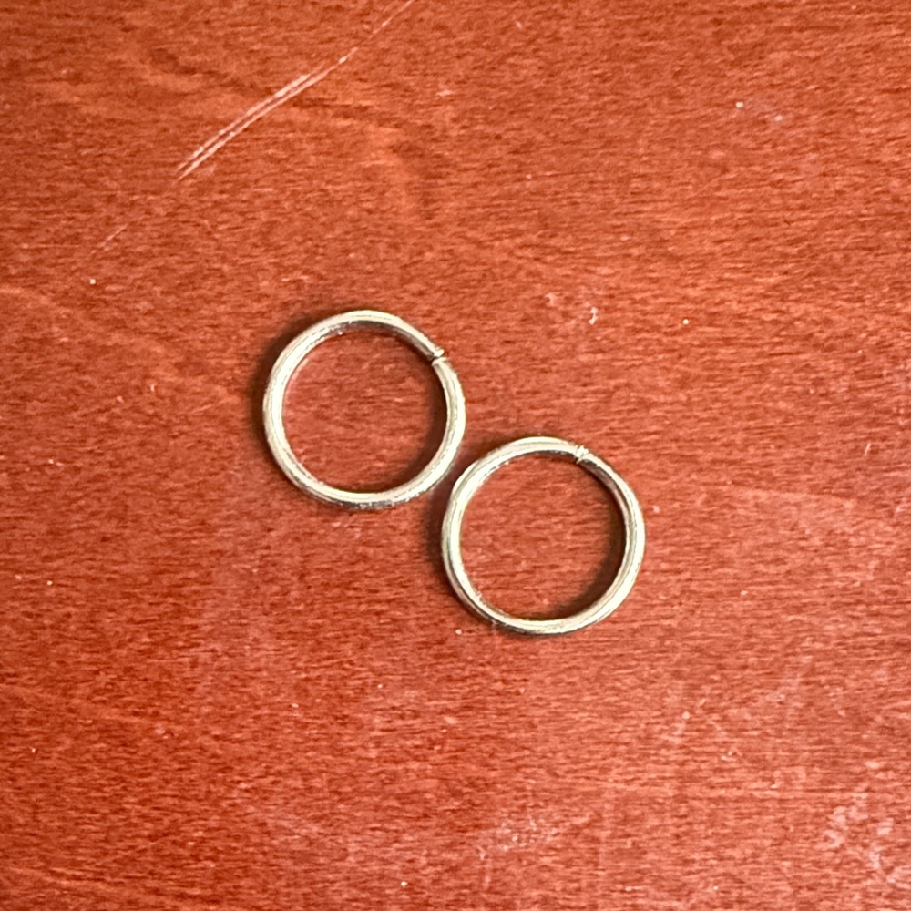 2 Silver Hoop adjusting rings small